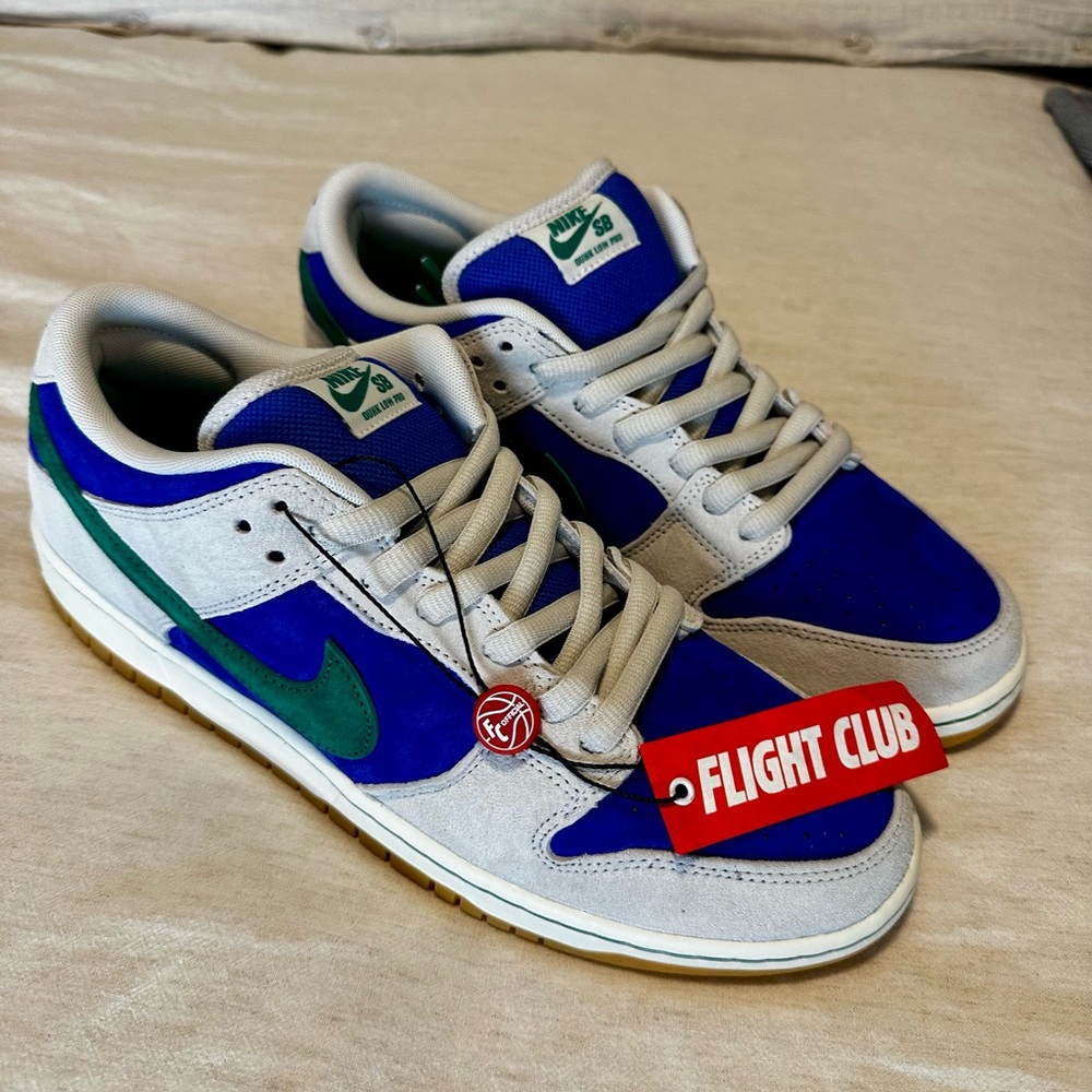 NIKE SB DUNK “PHANTOM/HYPER ROYAL”